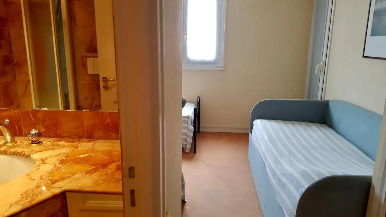 Palais Napoleon, Golfe Juan Apartment Vallauris 0*,